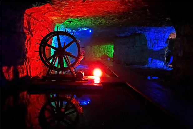 стоянка человека каменного века.jpg