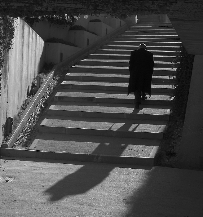 Тень человека.jpg