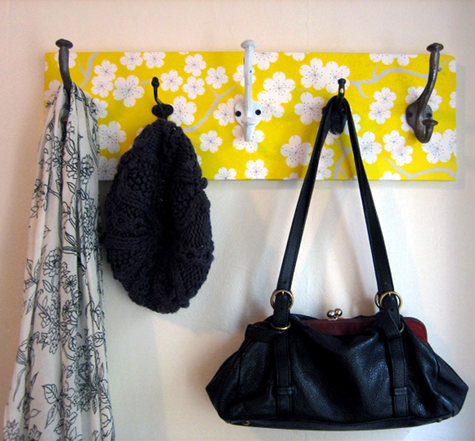 Вешалка для прихожей