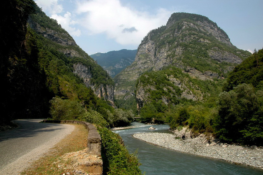 природа абхазии.jpg