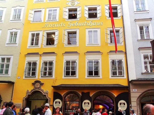 дом-музей Моцарта.jpg