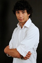 Руслан Аскеров: «На экзамене я пел «8-классницу»