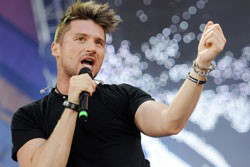 Сергей Лазарев серьезно заболел