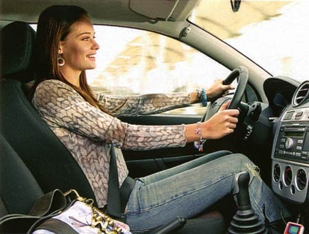 спина и голова водителя.jpg