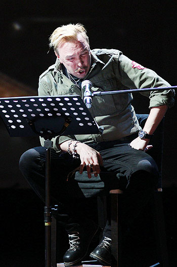 Гарик Сукачев с монологом об Усаме Бен Ладене.jpg