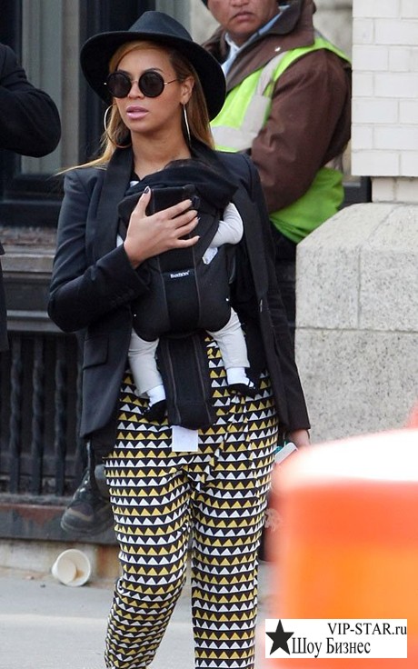 Бейонсе с малышкой.jpeg