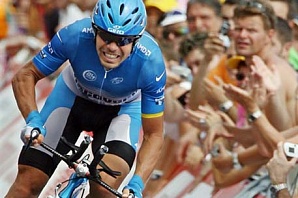 Гонщик получил золотую медаль 8 лет спустя