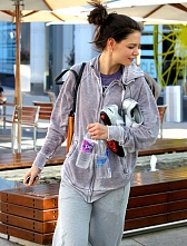 Кэти Холмс часто появляется на публике в небрежном виде (ФОТО)