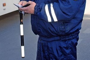 В Московской области задержана машина, перевозившая брошюры доклада «Путин. Коррупция»