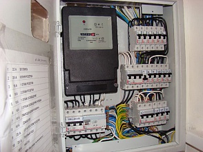 Электрик погиб, выполняя задание руководства