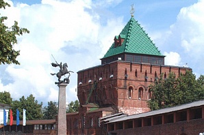 По результатам опроса 83% жителей нашего города довольны своей жизнью