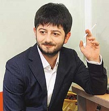 Михаил Галустян посвятил новорожденной дочере свой продюсерский дебют в новой комедии