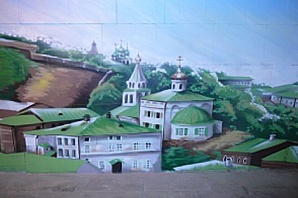 В подземном переходе на площади Минина появились картины