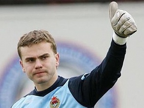 Дик Адвокат отобрал вратаря для матча с Литвой