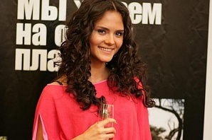 "Фабрикантка" выпустила свою линию модной одежды