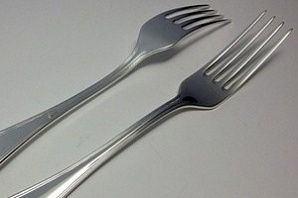 На Украине мужчина проглотил 2 вилки