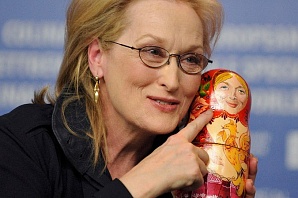 Русская матрешка с лицом Мерил Стрип была вручена актрисе