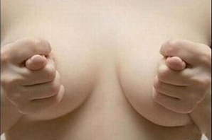 Девушки обворовали двух ухажеров