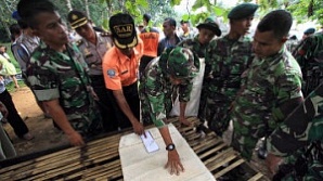 Опознан первый погибший в авиакатастрофе Superjet-100